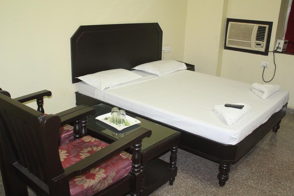 Hotel Vijayabhanu Visakhapatnam Bilik gambar